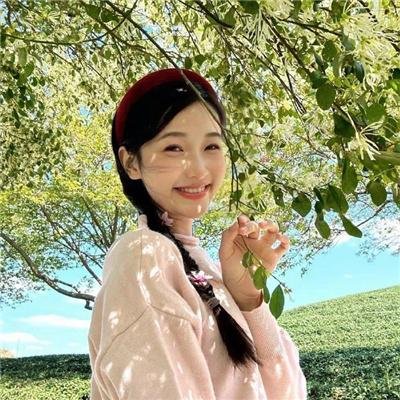 眼里余光都是你